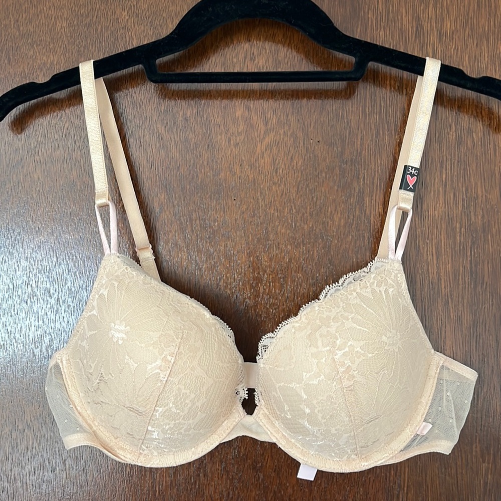 NWT Nude Lace Push-Up Bra